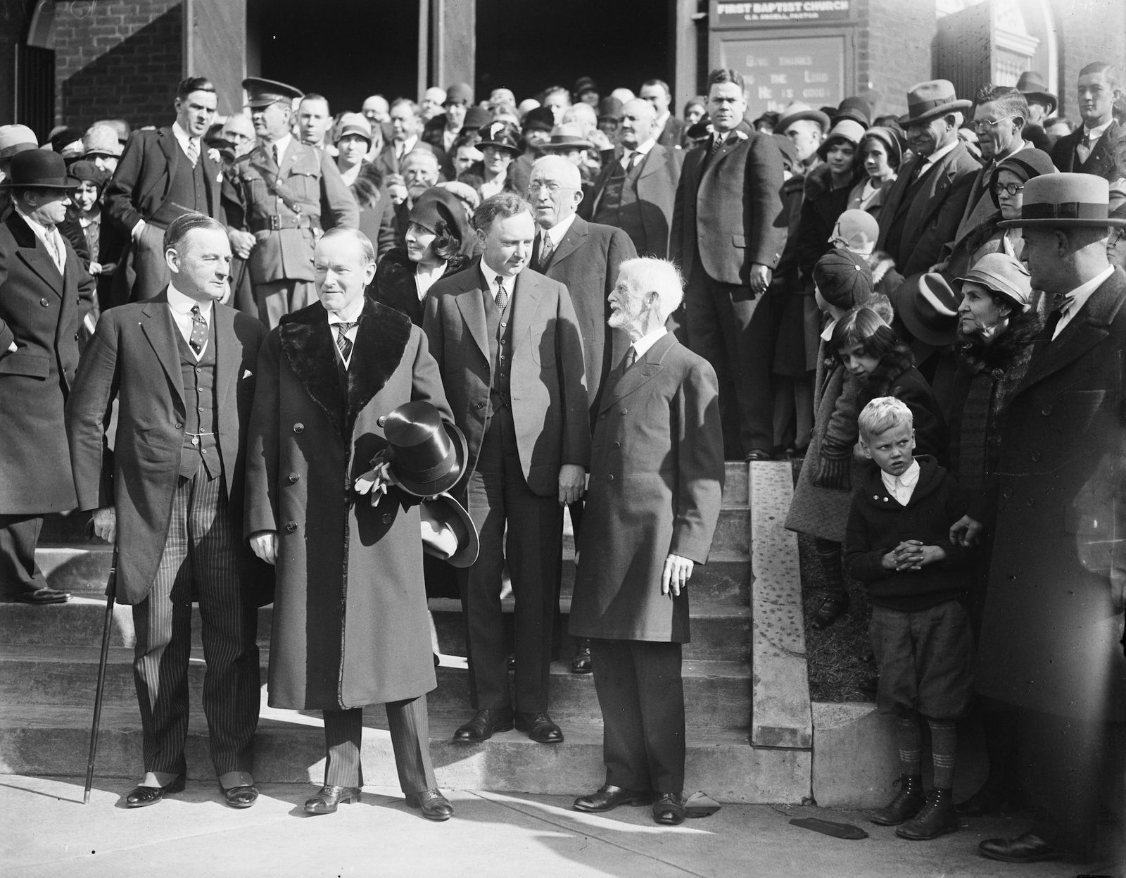 FDR Fireside Chats, Franklin D. Roosevelt, radio addresses, historical communication, presidential speeches, unity and understanding, pivotal moments in history