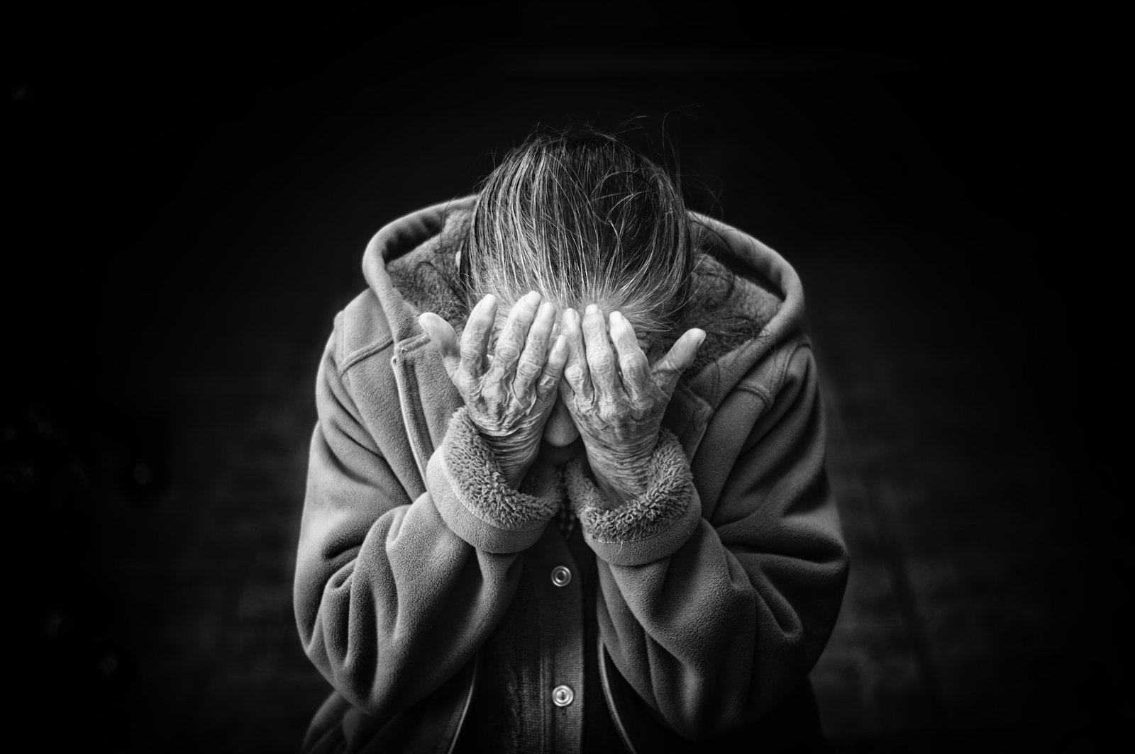 Understanding anxiety Causes of anxiety Anxiety effects Everyday management Coping strategies Simple solutions Anxiety in daily life Anxiety basics Dealing with stress Mental well-being